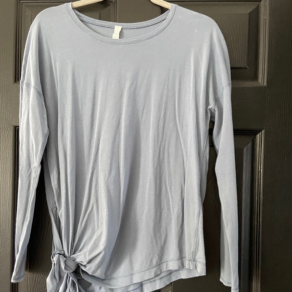lululemon athletica Light Blue Long Sleeve Top - Picture 1 of 1